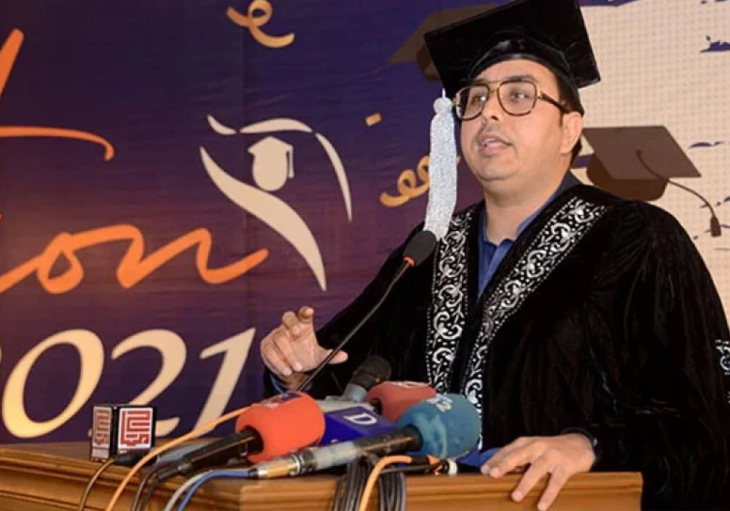 LCWU's Professor Dr Fauzia rejects to receive PhD degree from SAPM Shahbaz Gill